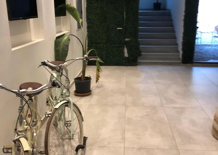 Port Deluxe Θεσσαλονίκη