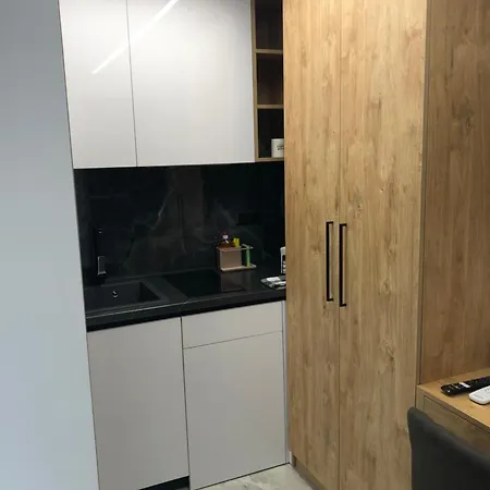 Port Deluxe Apartment